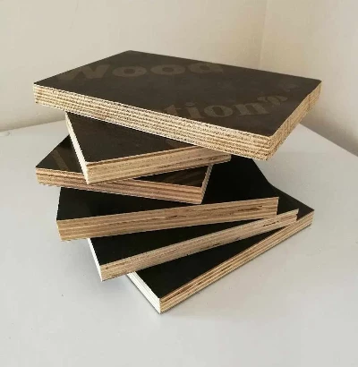 Filmbeklädd plywood för byggprojekt