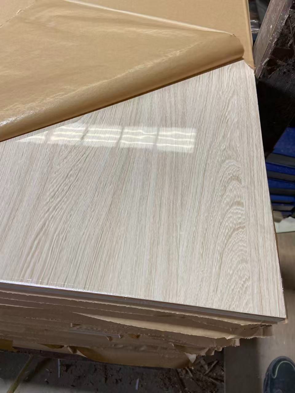 High Gloss UV Marine Laminate Melamine Plywood factory